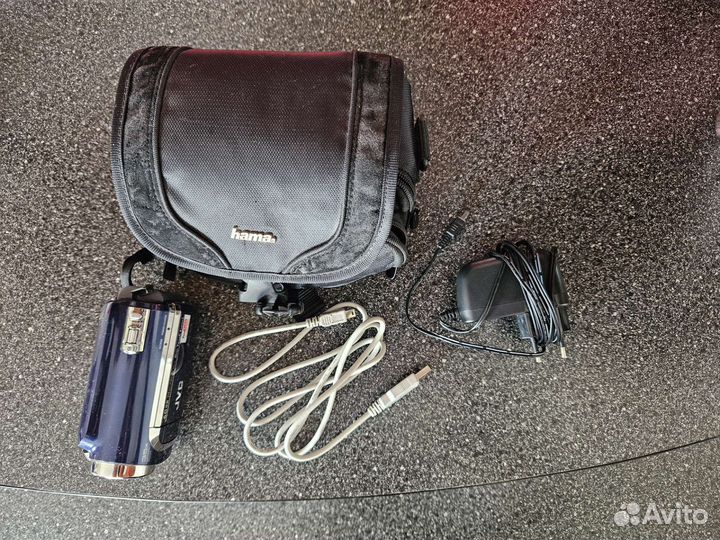 Видеокамера JVC GZ-MG630AER