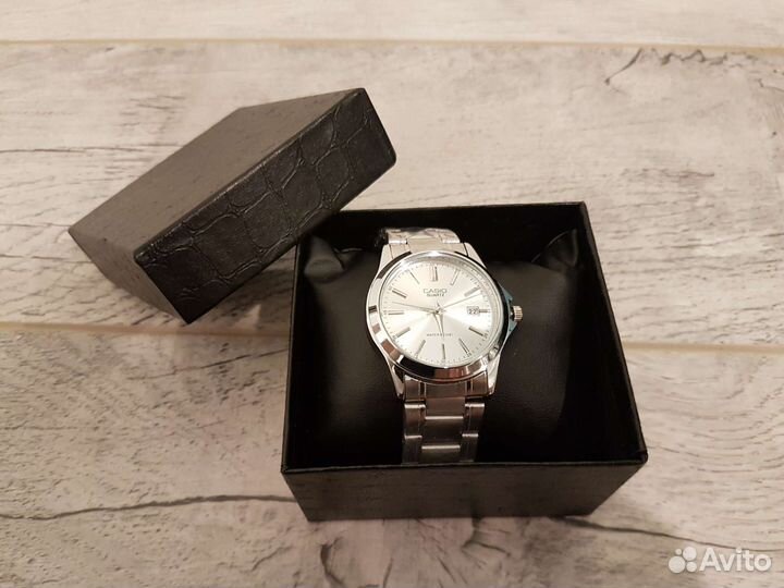 Casio часы новые в коробке