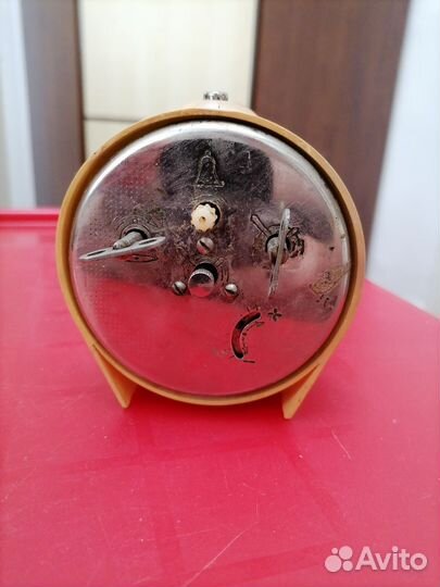 Будильник механический СССР. sevani