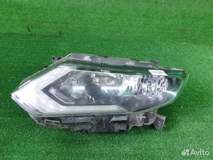 Фара левая Nissan X-Trail