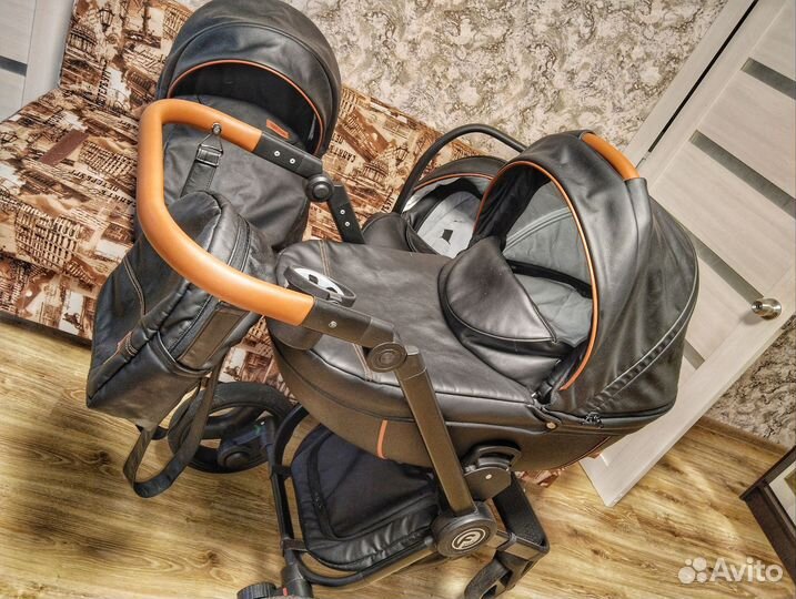 Коляска 3 в 1 Verdi Futuro, 01 black