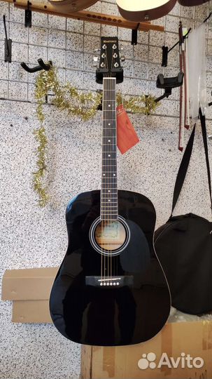 Гитара акустическая