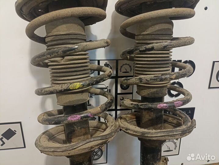 Амортизатор передний для Hyundai Accent 2