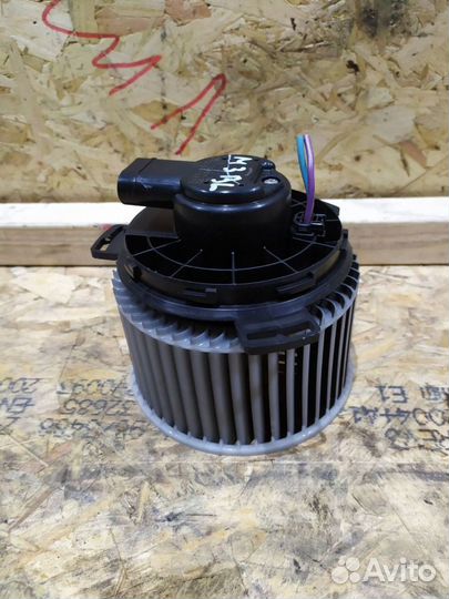 Моторчик печки Мазда 3 BL