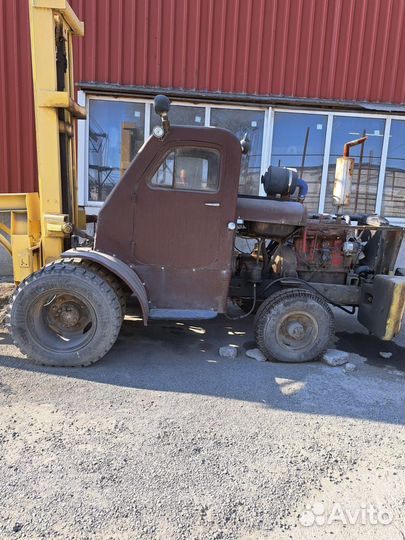 Вилочный погрузчик ЛЬВОВСКИЙ ПОГРУЗЧИК (ЛЕВ) АП-4045, 1980