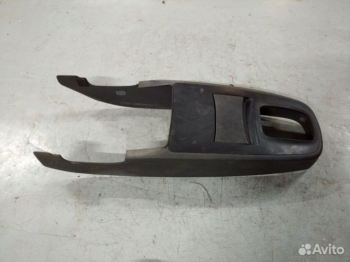 Консоль Фольксваген Шаран