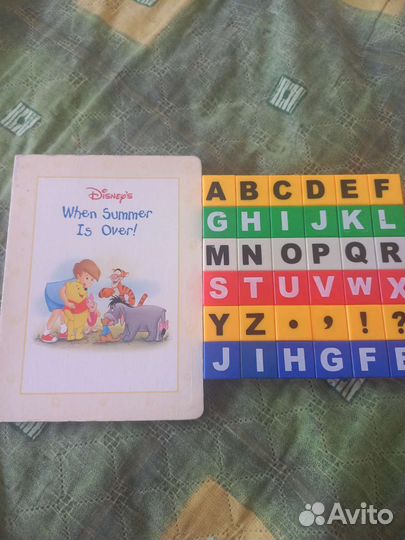 Книга на английском Винни пух, алфавит конструктор