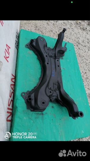 Подрамник передний Toyota Rav4 30 2.0