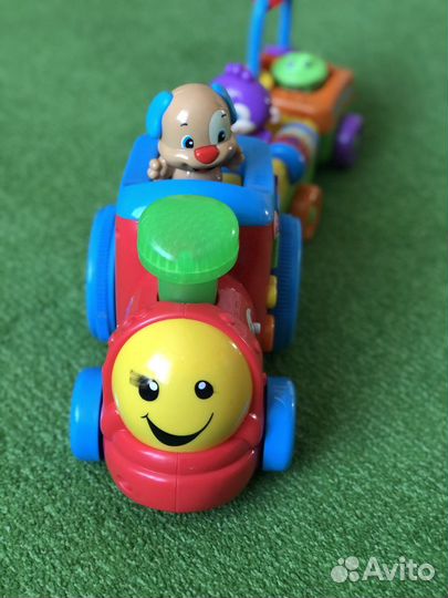Паровозик fisher-price Смейся и учись
