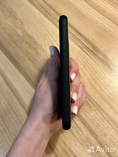 Чехол на iPhone 11 pro карбоновый