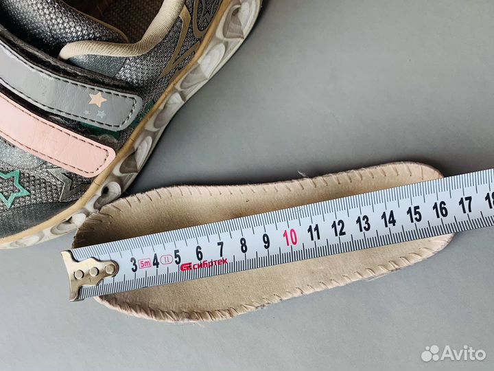 Кроссовки детские для девочки 26