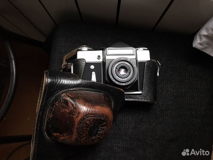 Плёночный фотоаппарат зенит