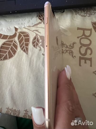 Телефон iPhone 8 plus