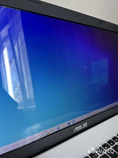 Ноутбук asus