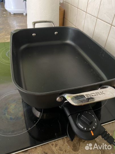 Сковорода Bork электрическая