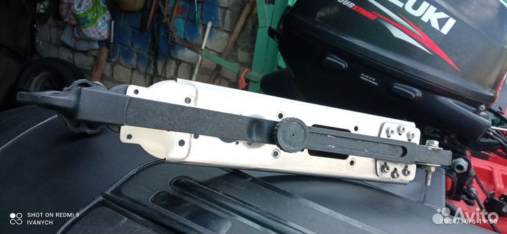 Струбцина из нержавейки для датчика эхолота