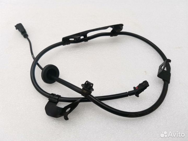 Датчик ABS задний правый Mitsubishi Outlander 3