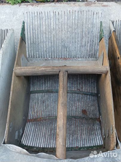 Совок для сбора ягод