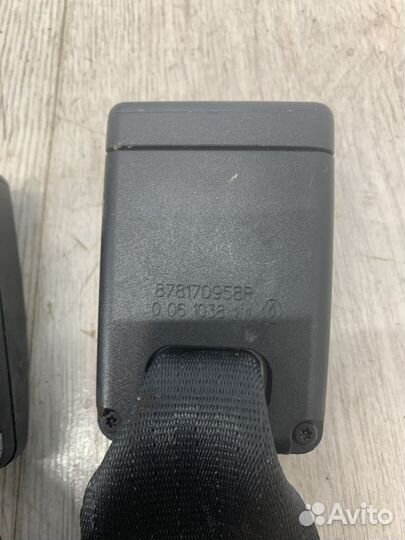 Ответная часть ремня безопасности Renault sandero