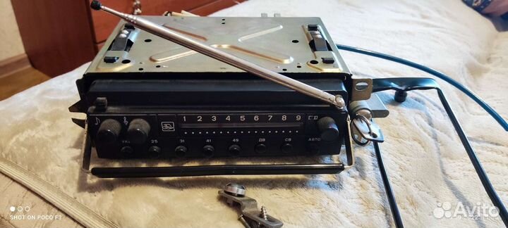 Радиоприëмник Урал-Авто-2