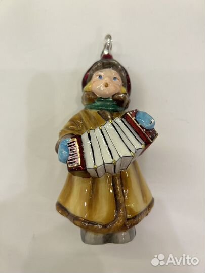 Мальчик и гармонь Mostowski