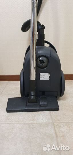 Пылесос LG storm extra 1400W