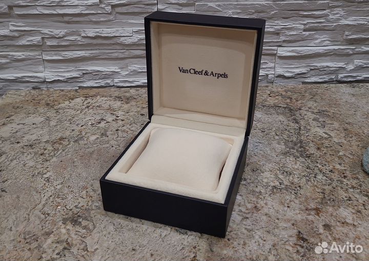 Van Cleef & Arpels Часовая Шкатулка - Оригинал