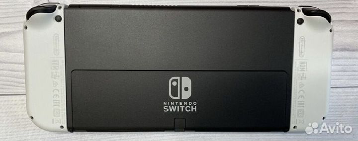 Nintendo Switch oled: белый