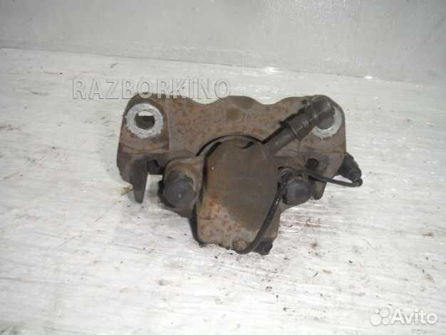 Суппорт задний правый Volkswagen Transporter T5