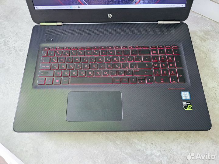 HP Omen 17.3 / i7 6700hq / gtx 1060 6gb