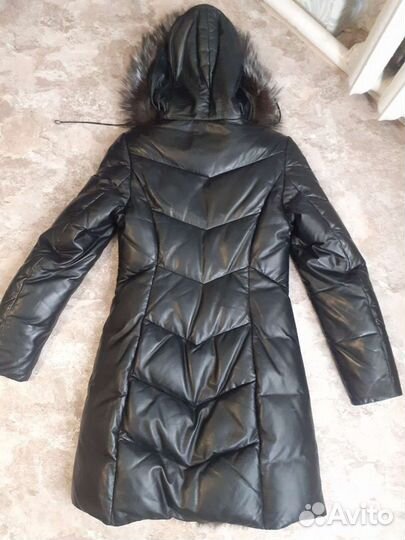 Кожанный пуховик с чернобуркой