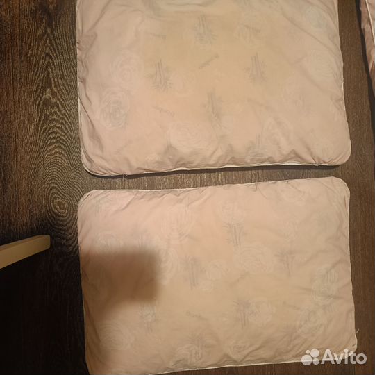 Подушка для кровати