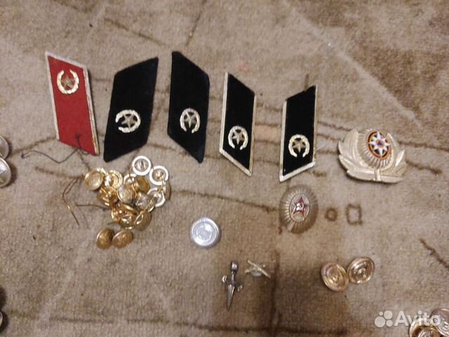 Погоны, пуговицы