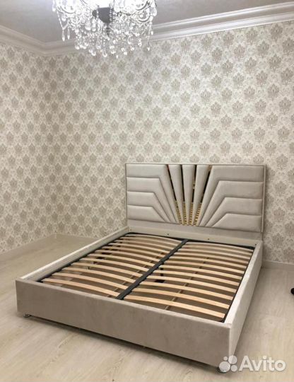 Кровать двухспальная