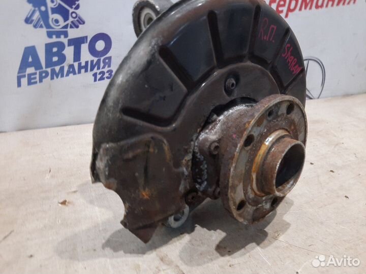 Ступица передняя правая Volkswagen Sharan