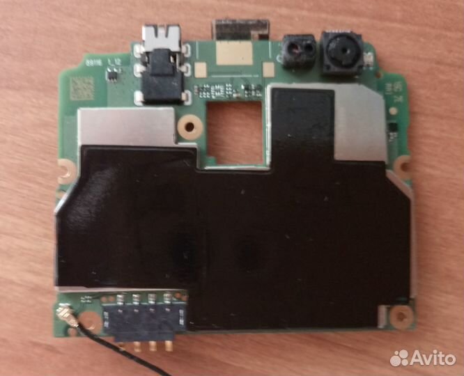 Смартфон на запчасти Asus zb500kl