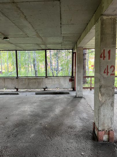 Машиноместо, 14 м²