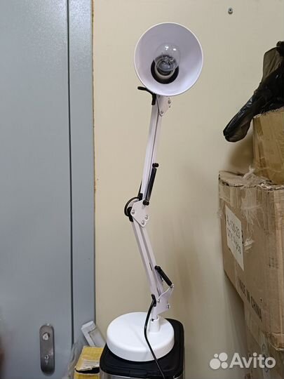 Лампа настольная