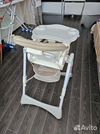Детский стульчик для кормления