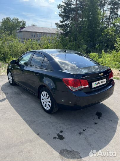 Chevrolet Cruze 1.8 AT, 2010, 200 000 км