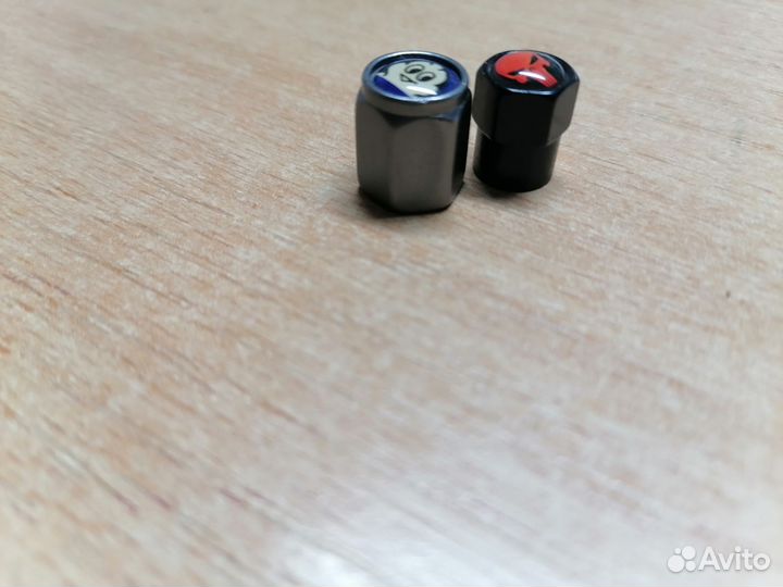 Продам колпочки на велосипед