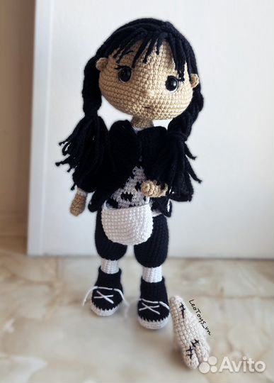 Кукла вязаная