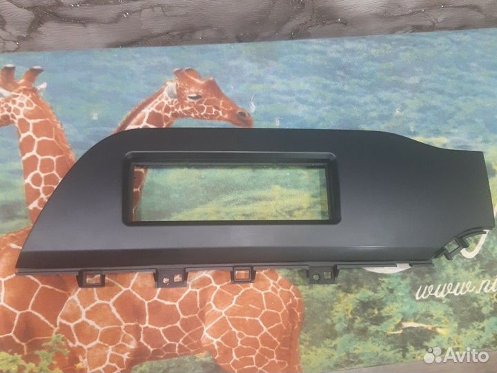 Накладка,рамка Кио Рио 4