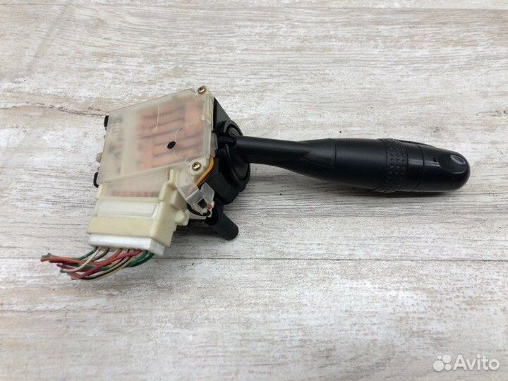 Подрулевой переключатель света Toyota Corolla