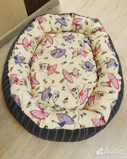 Лежанка для котиков и маленьких собак