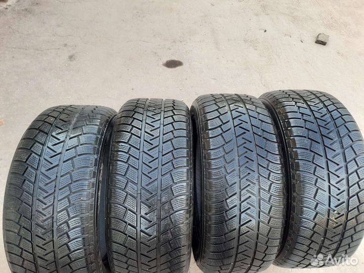 Michelin Latitude Alpin 255/50 R19 107H