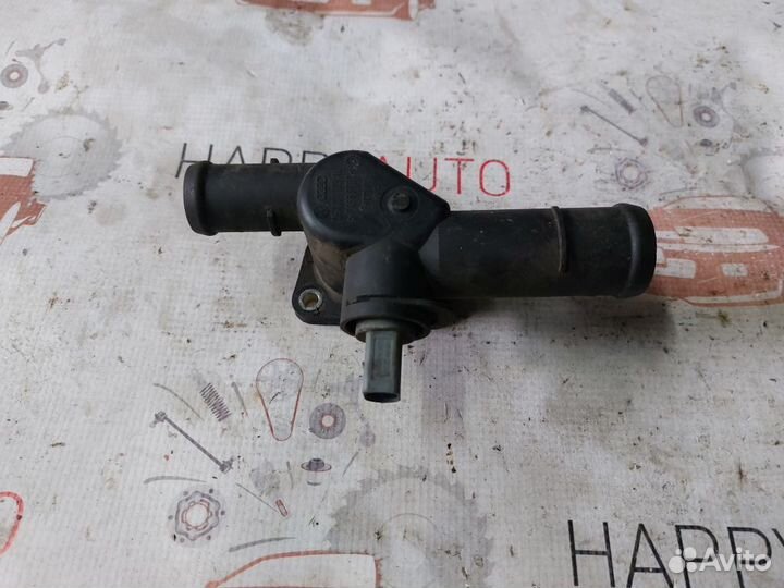 Фланец системы охлаждения Skoda Octavia A5