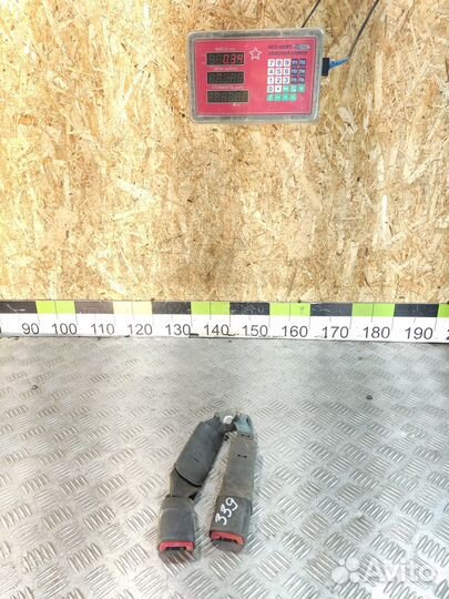 Ответная часть ремня безопасности Toyota Camry v40