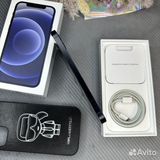 iPhone 12, 64 ГБ