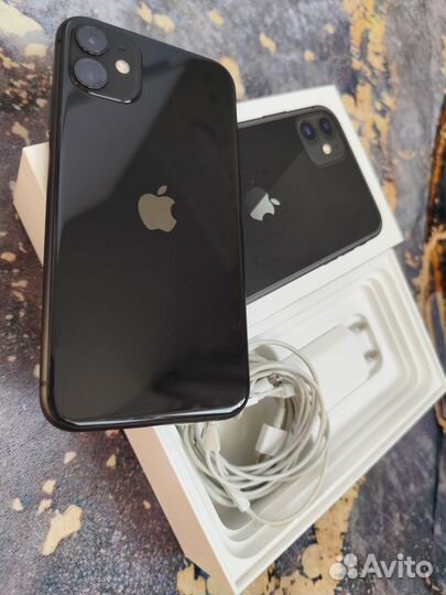 iPhone 11, 128 ГБ